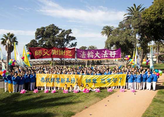 洛杉矶学员恭祝师父新年好